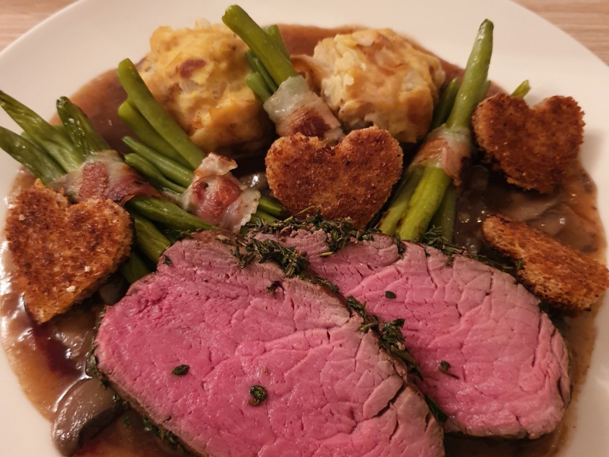 Kräuterfilet in Champignonsoße